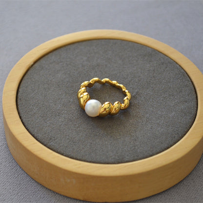 Elegant Gold Ring for Every Occasion