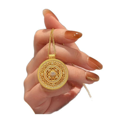 Charming Piece for Any Occasion