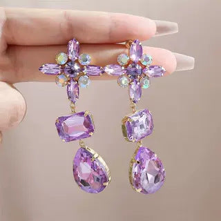 Charming Earring for Any Occasion