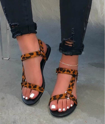 Chic Orthopedic Sandals with Unique Design