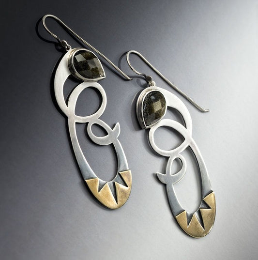 Charming Earring for Any Occasion