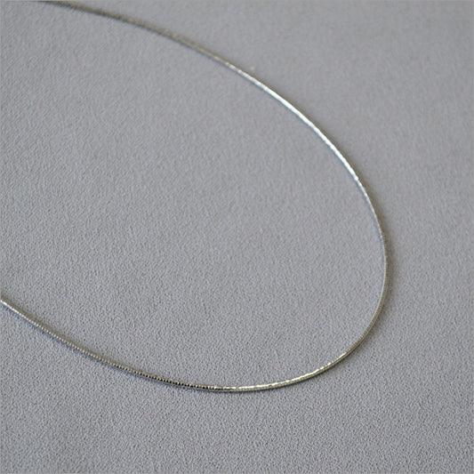 Romantic Gold Necklace for Special Moments