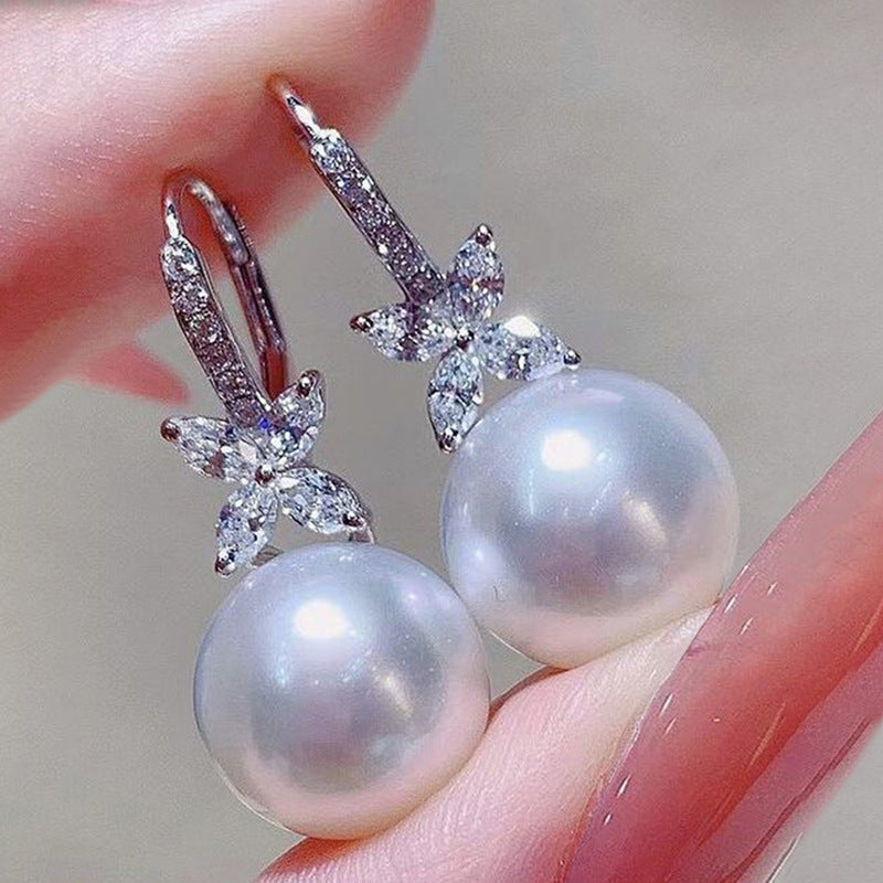 Stunning Pearl Earring for Daily Wear