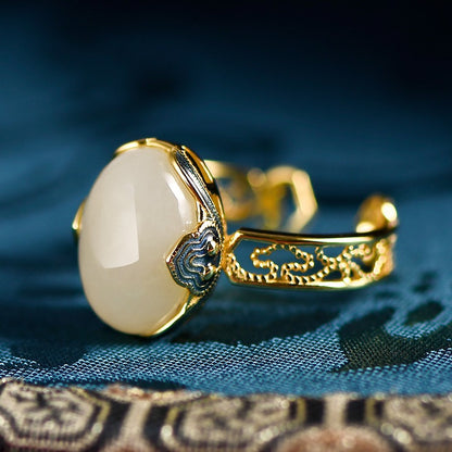 Charming Gold Ring for Any Occasion
