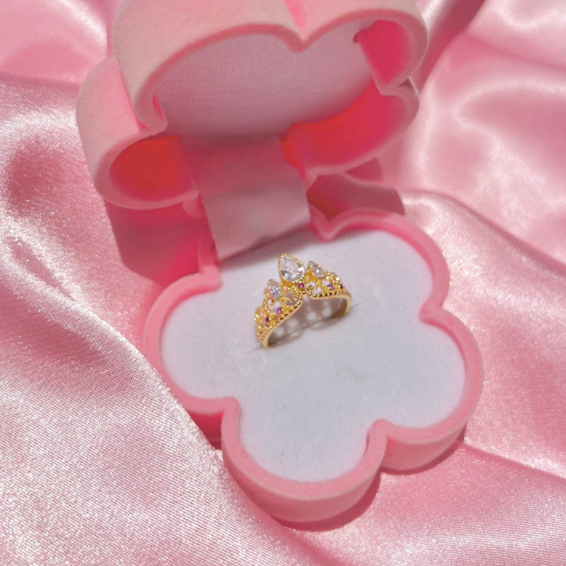 Charming Piece for Any Occasion