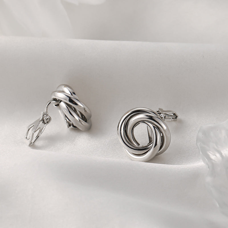 Charming Earring for Any Occasion