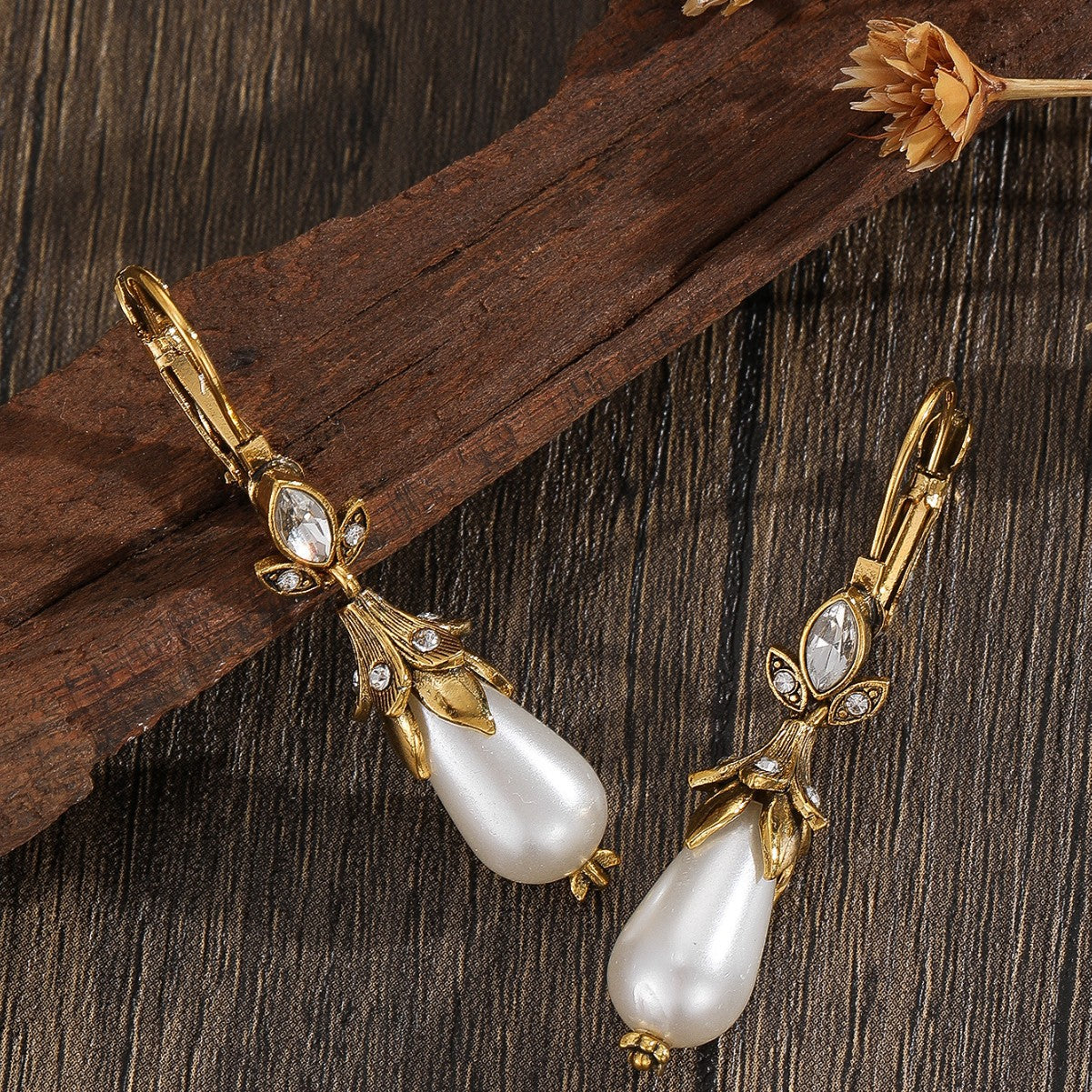 Elegant Earring for Every Occasion