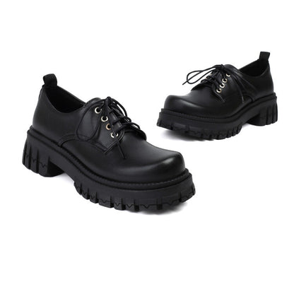 Chic Orthopedic Shoes with Unique Design