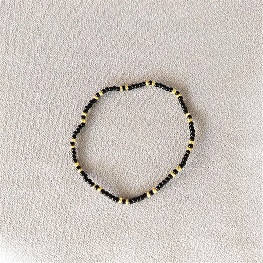 Romantic Gold Bracelet for Special Moments