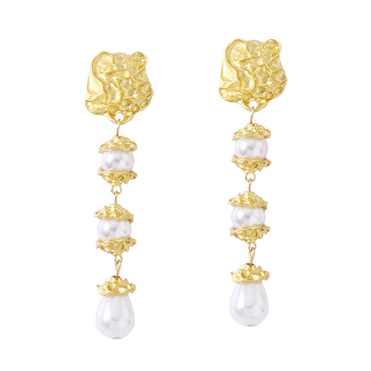 Stunning Pearl Earring for Daily Wear