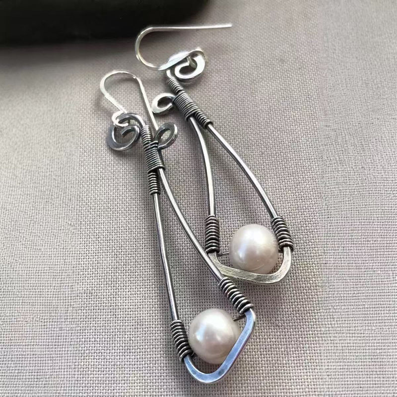 Romantic Pearl Earring for Special Moments