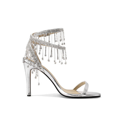 Graceful Orthopedic Sandals for Modern Look