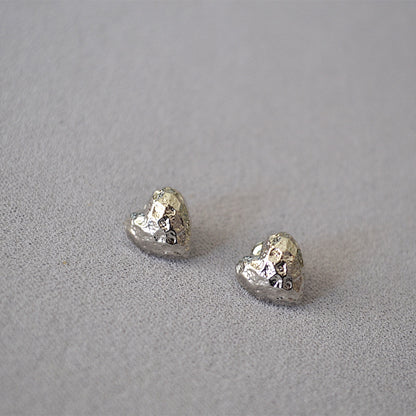 Charming Silver Earring for Any Occasion