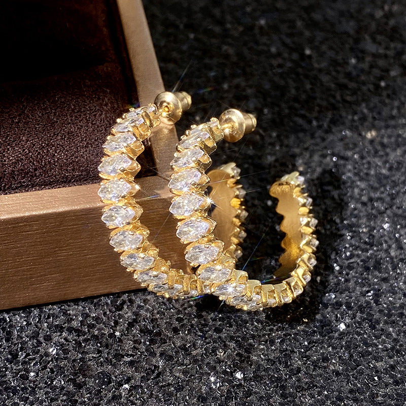 Classic Earring with Timeless Appeal