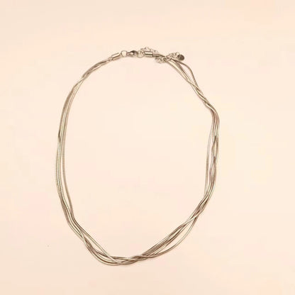 Romantic Silver Necklace for Special Moments