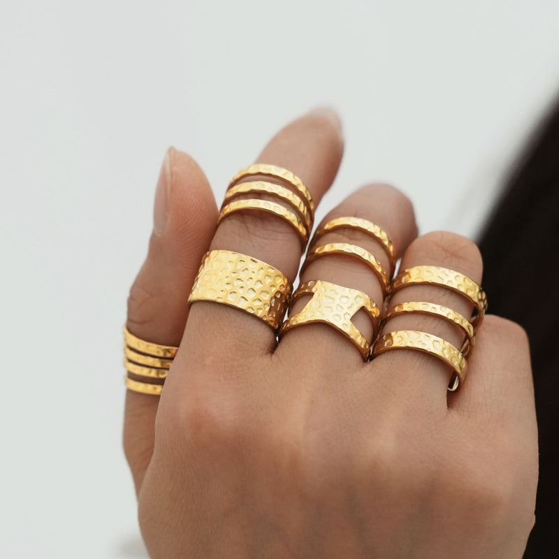 Romantic Gold Ring for Special Moments
