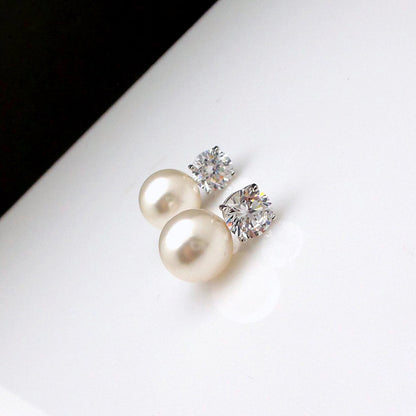 Classic Pearl Earring with Timeless Appeal