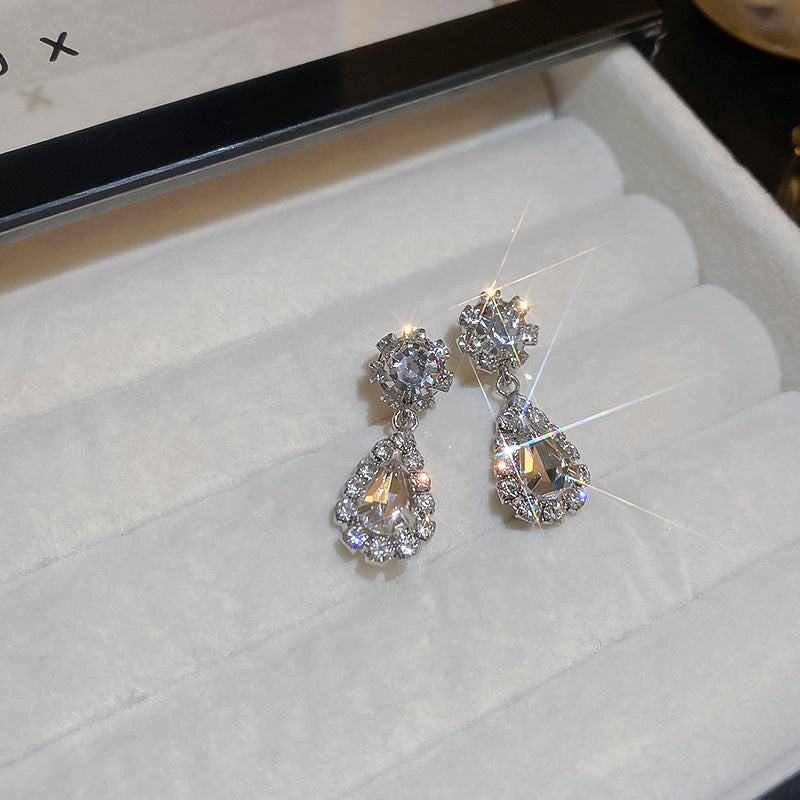 Stunning Earring for Daily Wear