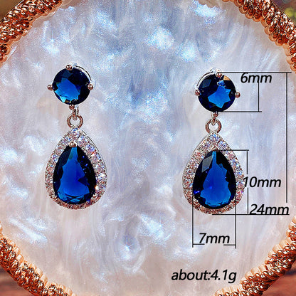 Charming Earring for Any Occasion