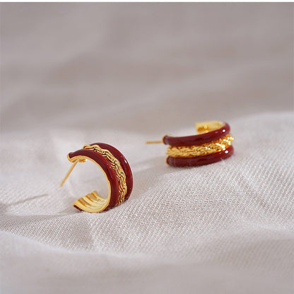 Elegant Gold Earring for Every Occasion