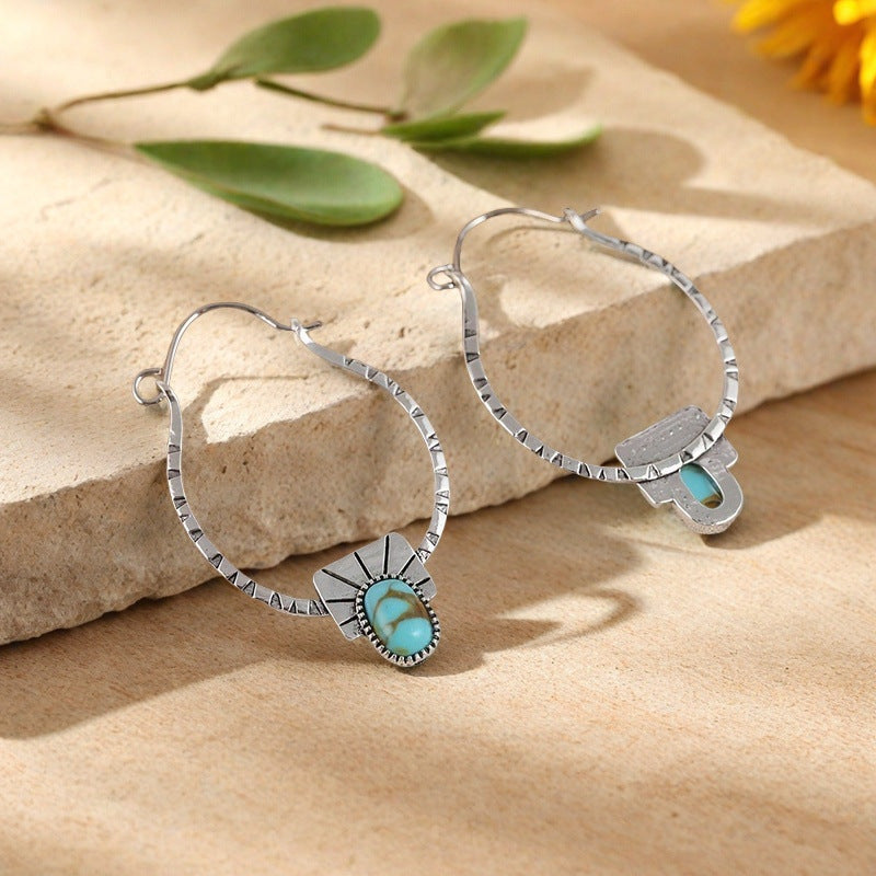 Charming Earring for Any Occasion