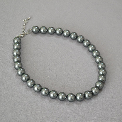 Beautiful Pearl Necklace with Unique Style