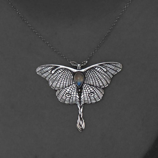 Romantic Necklace for Special Moments