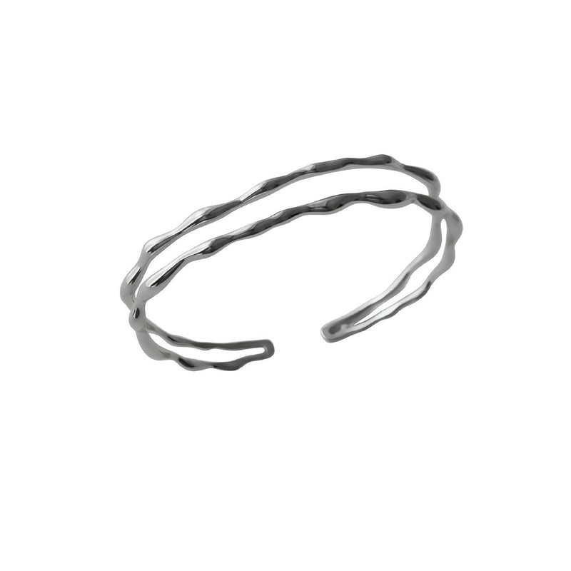 Romantic Gold Bracelet for Special Moments