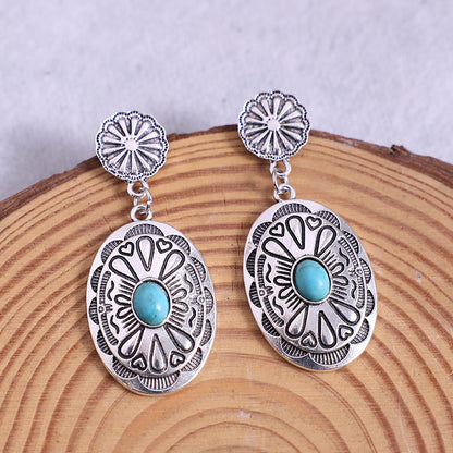 Charming Earring for Any Occasion