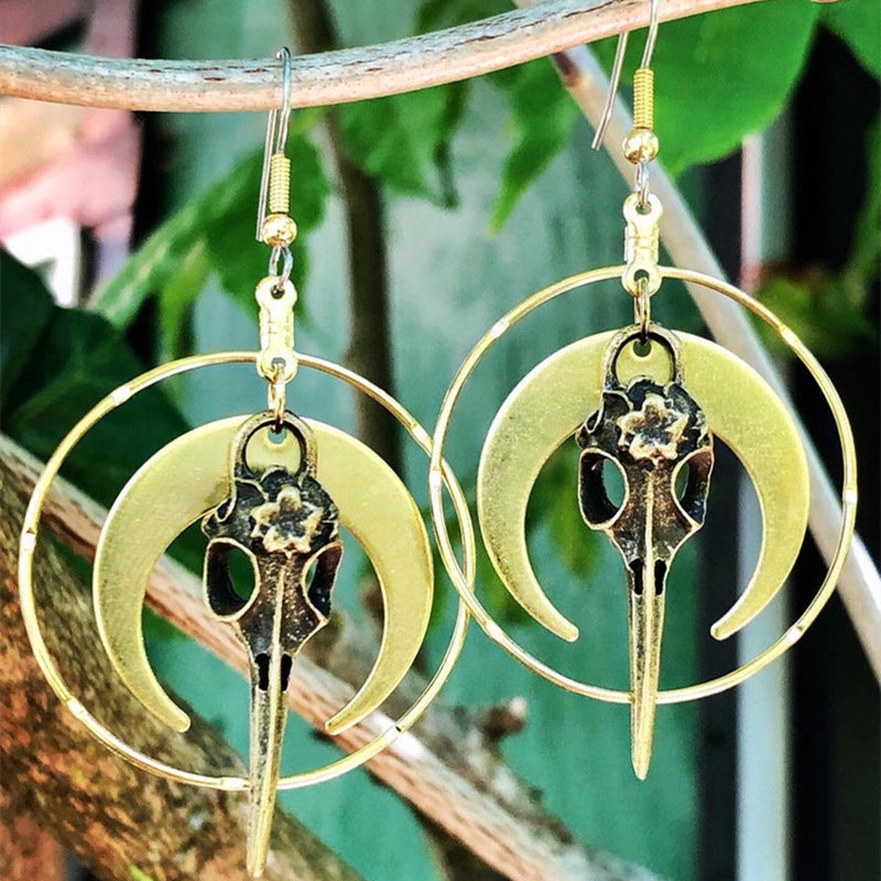 Classic Gold Earring with Timeless Appeal