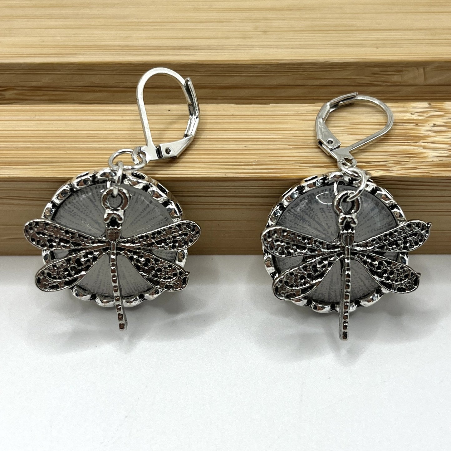 Charming Earring for Any Occasion