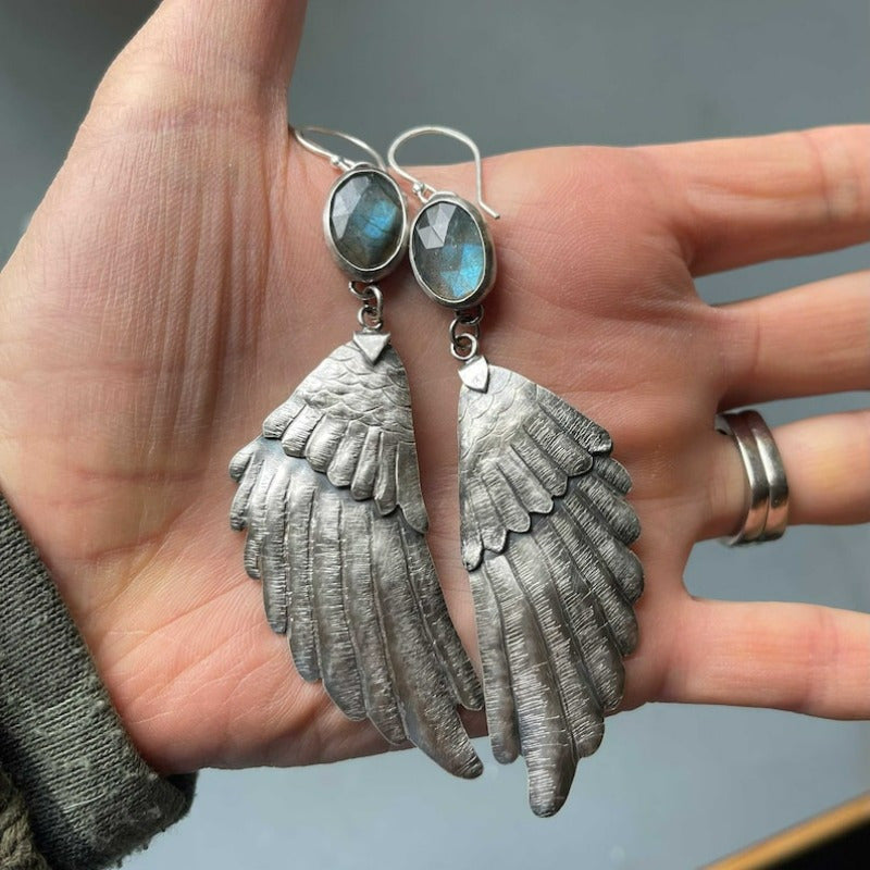 Charming Silver Earring for Any Occasion