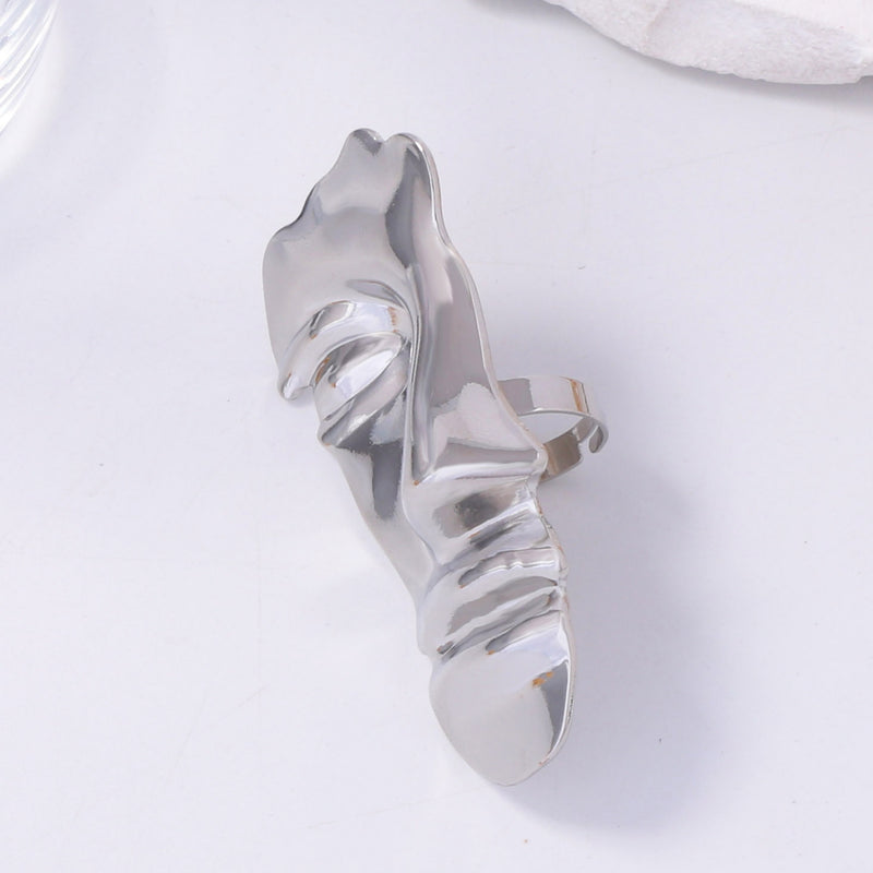 Charming Piece for Any Occasion