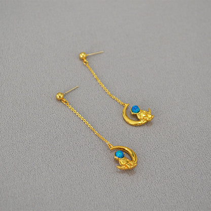 Beautiful Gold Earring with Unique Style