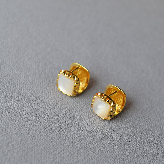 Delicate Artisan Gold Earring