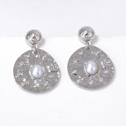 Charming Piece for Any Occasion