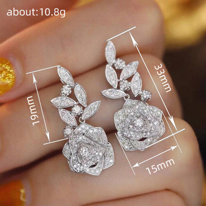 Charming Earring for Any Occasion