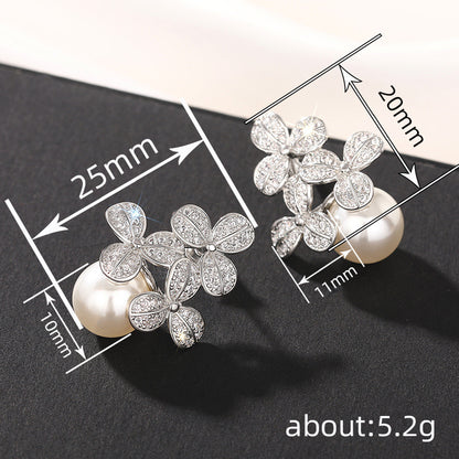 Classic Pearl Earring with Timeless Appeal