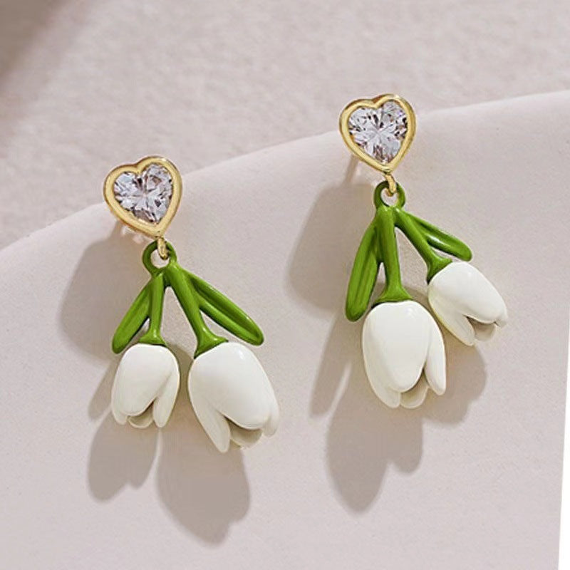 Beautiful Earring with Unique Style