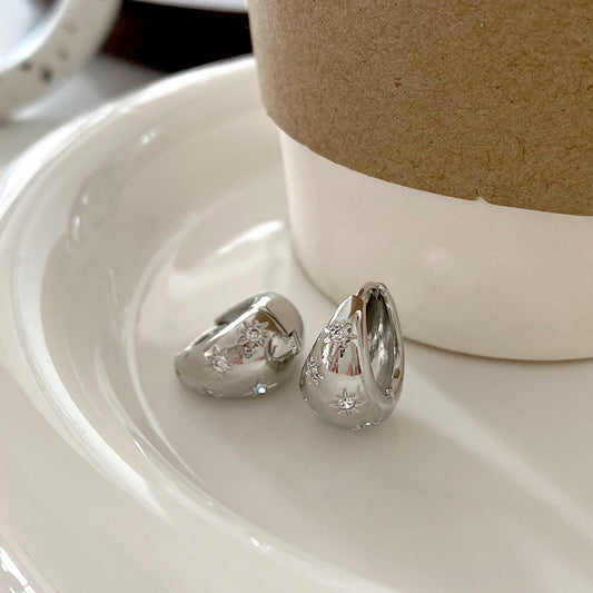 Classic Earring with Timeless Appeal