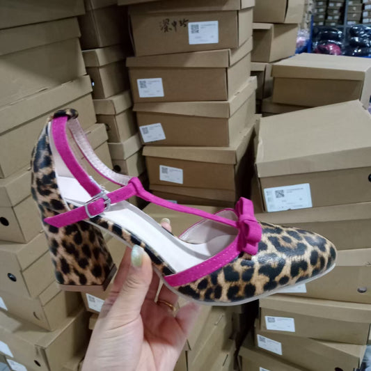 Graceful Orthopedic Shoes for Modern Look