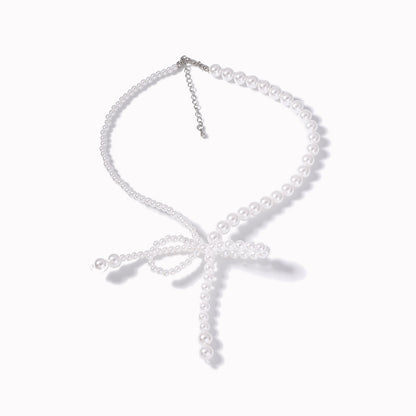 Beautiful Pearl Necklace with Unique Style