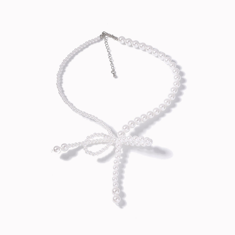Beautiful Pearl Necklace with Unique Style