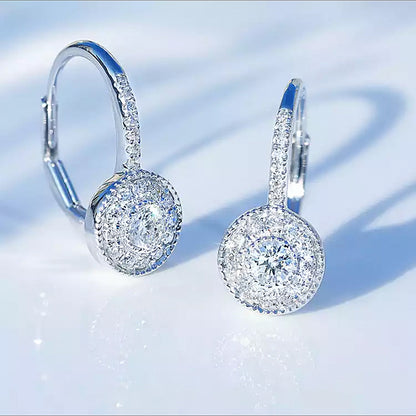 Charming Earring for Any Occasion
