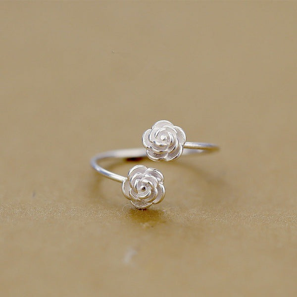 Charming Gold Ring for Any Occasion