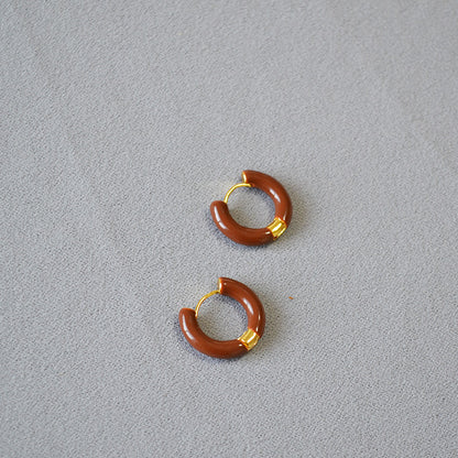 Romantic Gold Earring for Special Moments