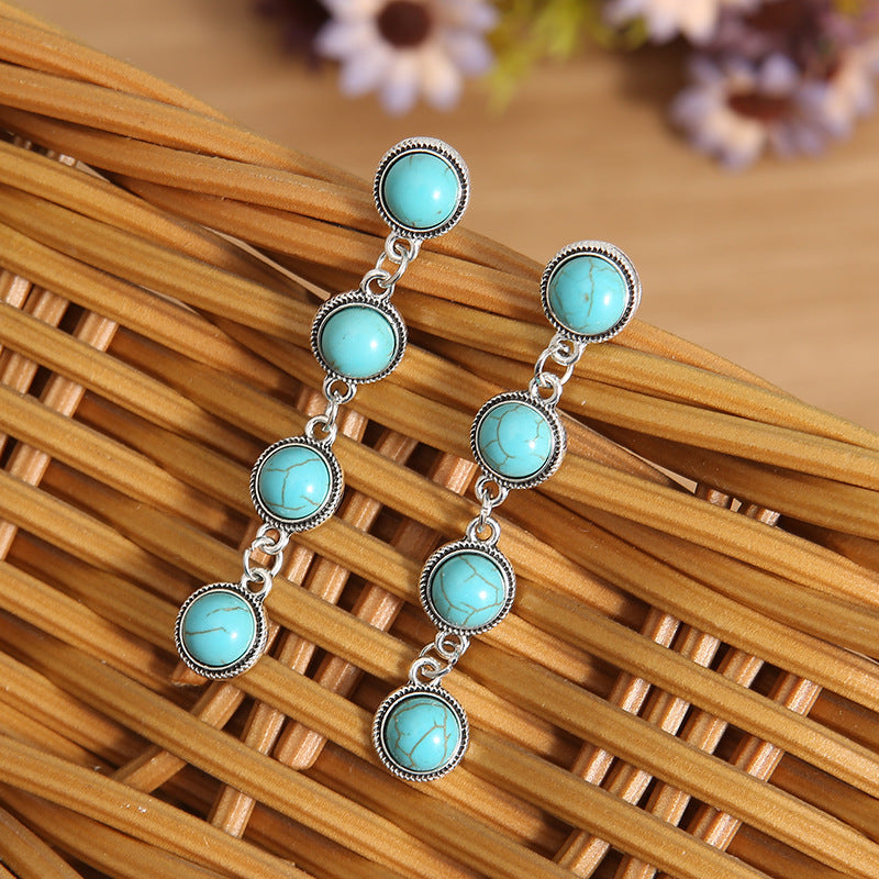 Charming Earring for Any Occasion