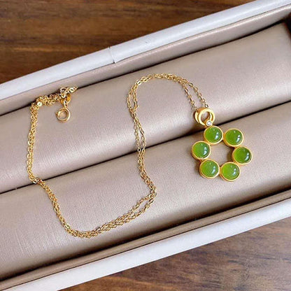 Classic Gold Necklace with Timeless Appeal