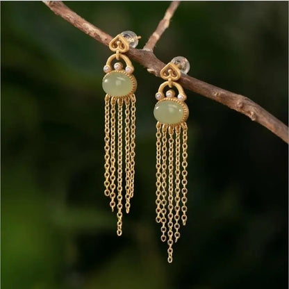 Elegant Gold Earring for Every Occasion
