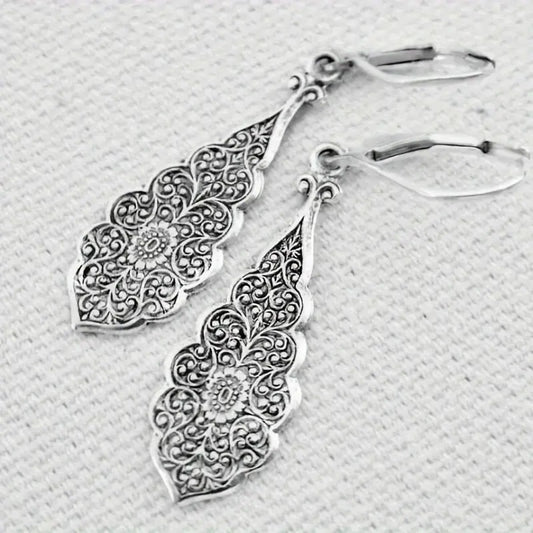 Beautiful Necklace with Unique Style